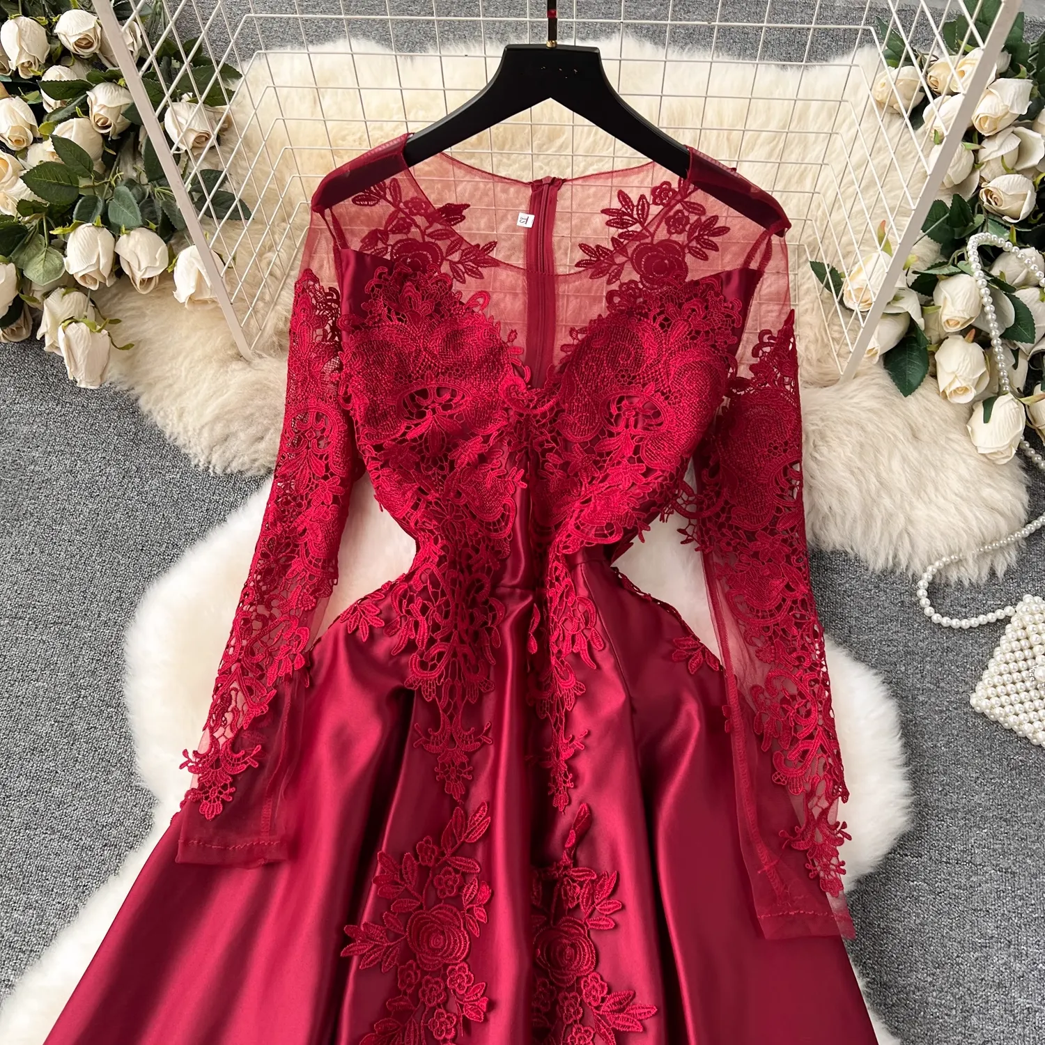 - Red long-sleeve A-line dress GEU1121
