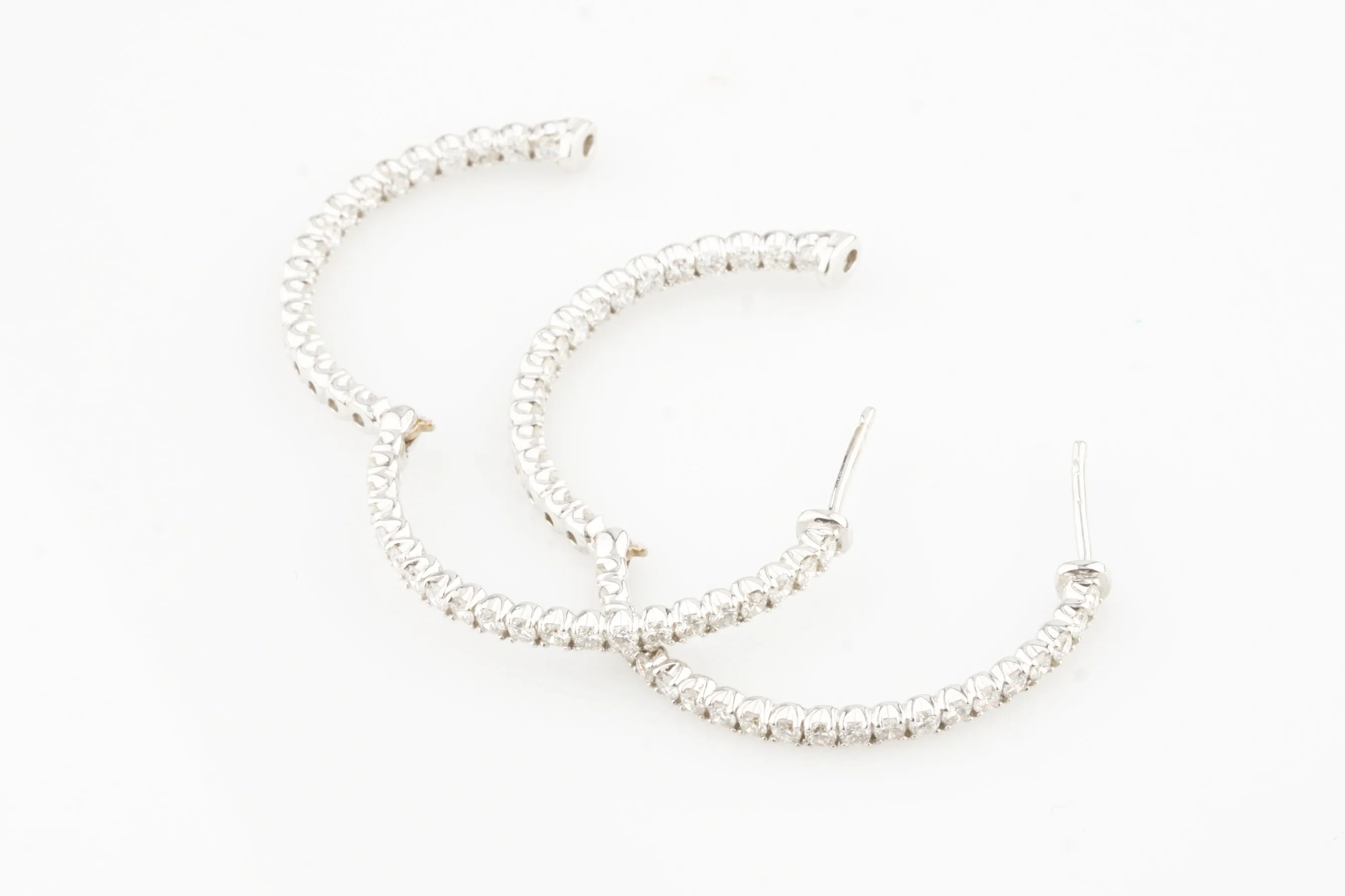14k White Gold Diamond Hoop Earrings 36 mm Diameter TDW = 3.20 ct