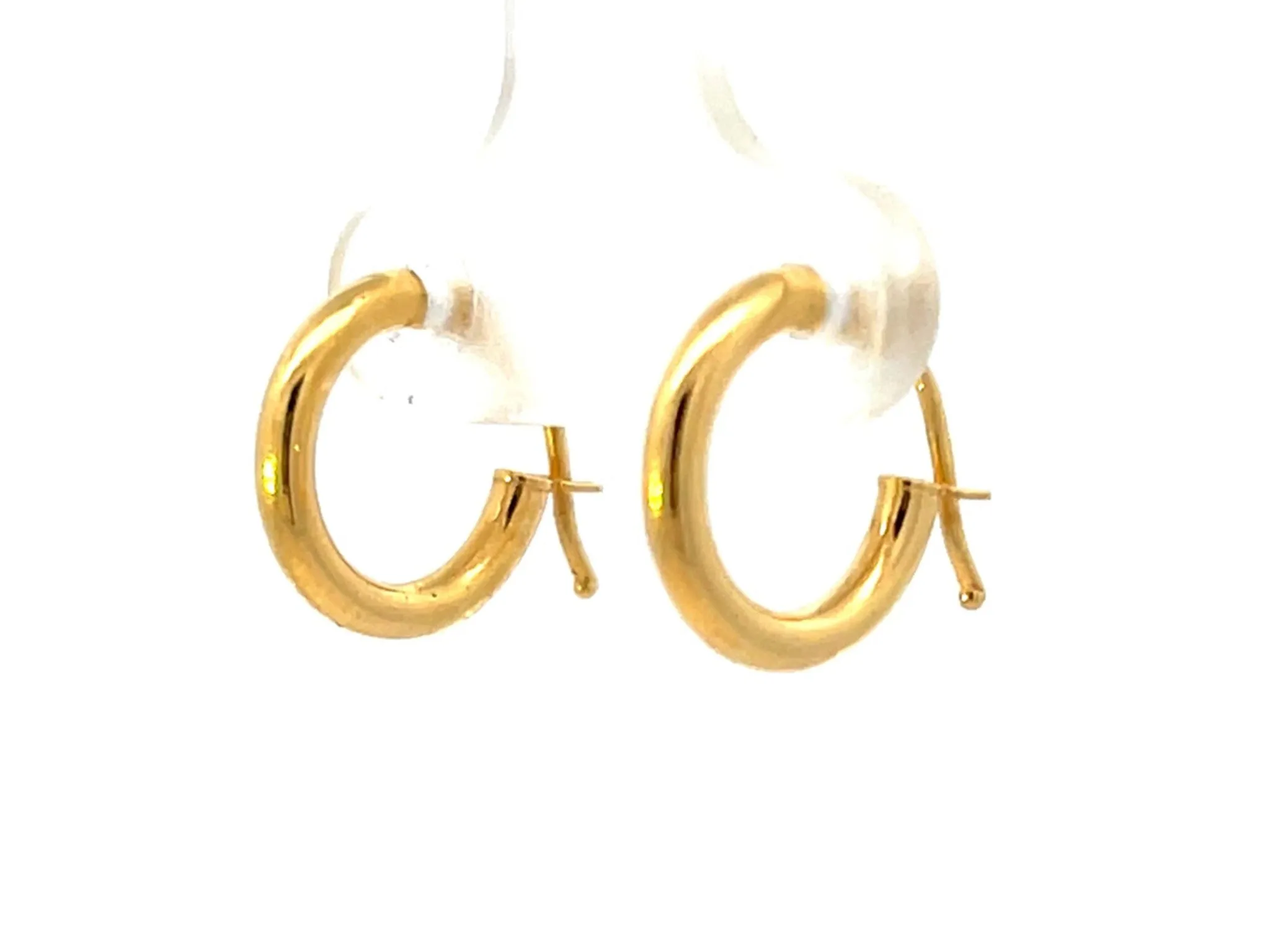 14K Yellow Gold Small Hoop Earrings 2mm Thick 15.5 mm Diameter