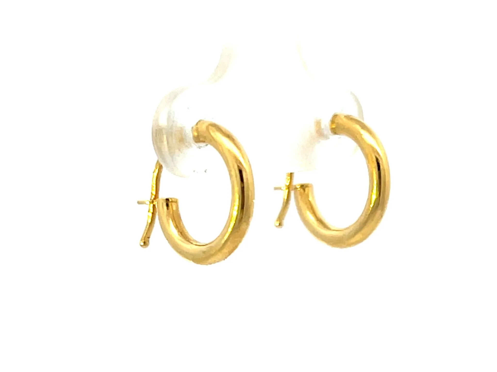14K Yellow Gold Small Hoop Earrings 2mm Thick 15.5 mm Diameter