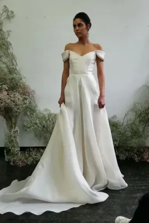 2021 Spring Wedding Dresses with Off-the-shoulder Bodice