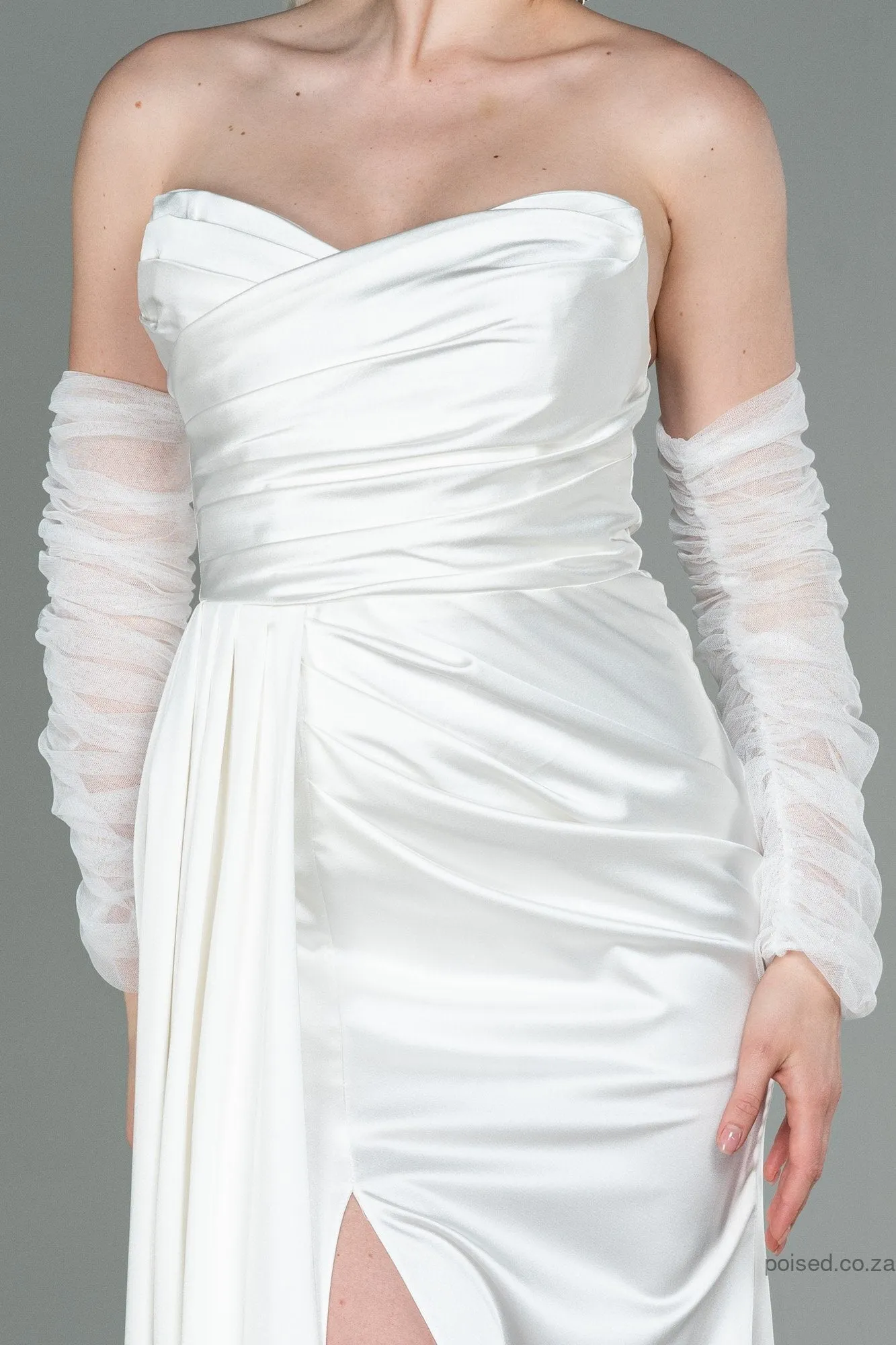 30178 Off-White Draped Slit Strapless Dress