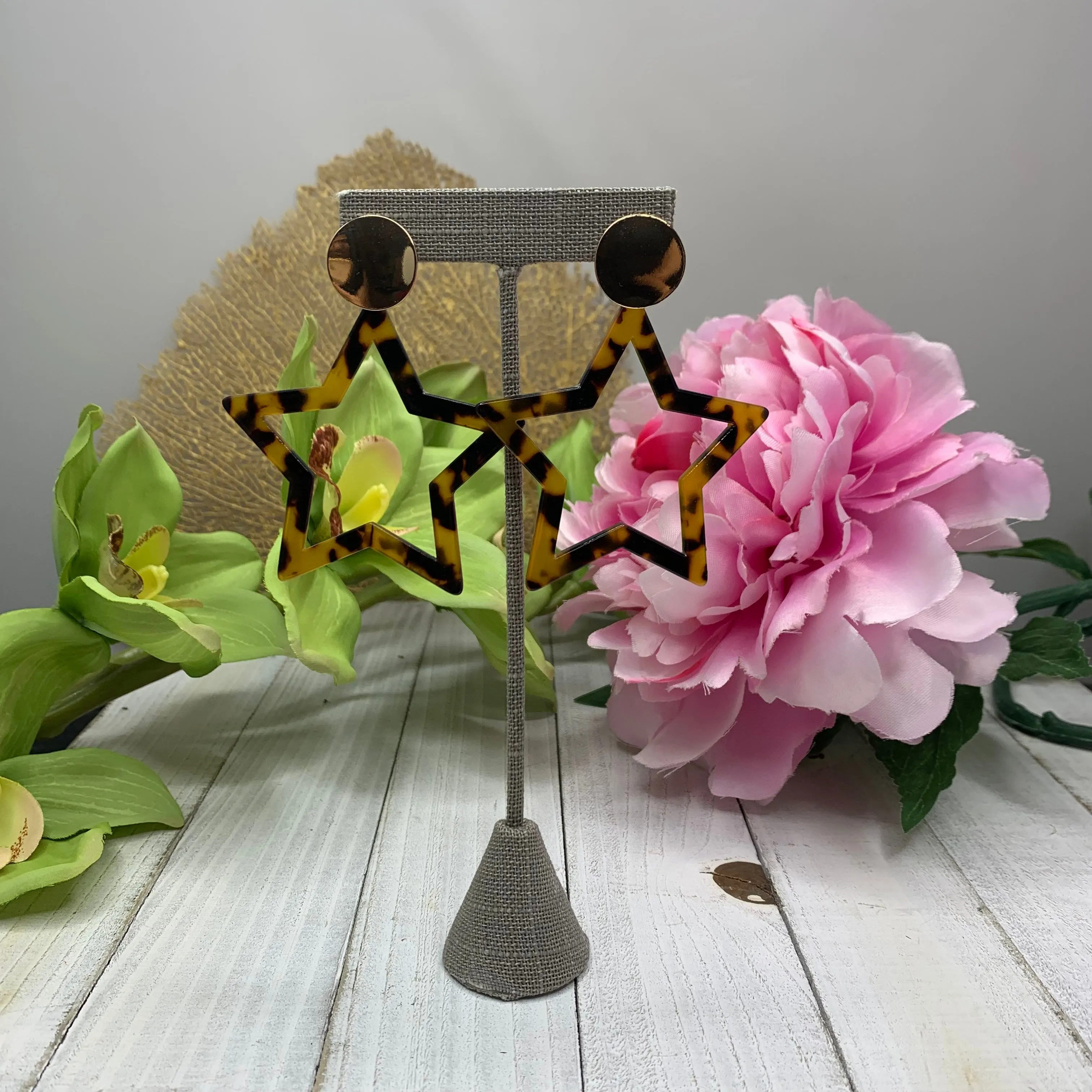 Acrylic Star Shape Stud Earrings 260-03 | Erika Williner Designs
