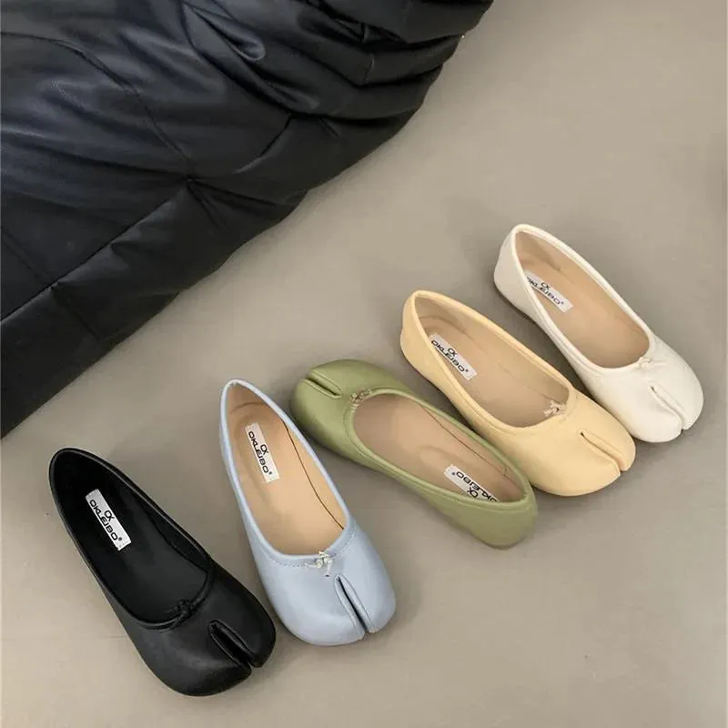 ADVBRIDGE  -  Spring New Brand Women Flat Shoes Fashion Candy Color Ladies Split Toe Shallow Slip On Boat Shoes Dress Loafer Shoes New