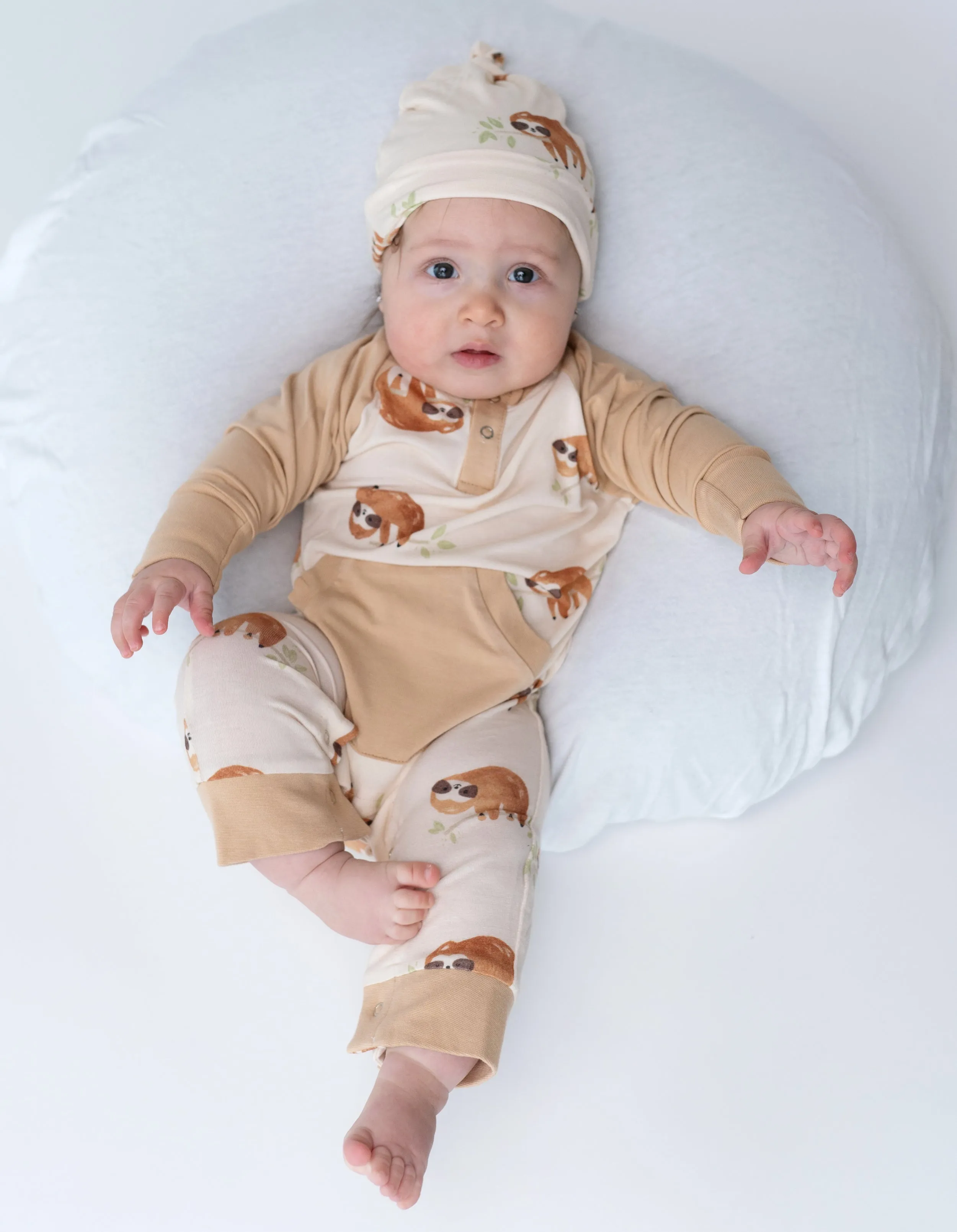 Bamboo Long Sleeve Romper w/Kangaroo Pocket (Sleepy Sloth Print)
