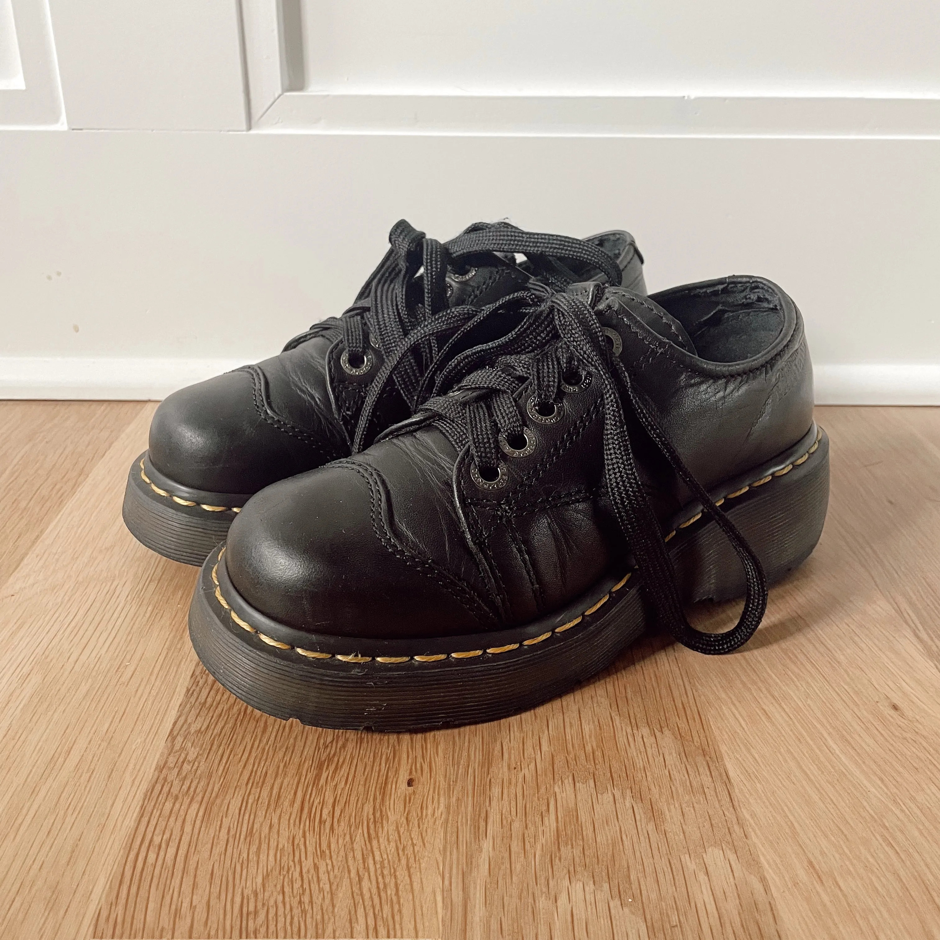 Black 8651 Oxfords