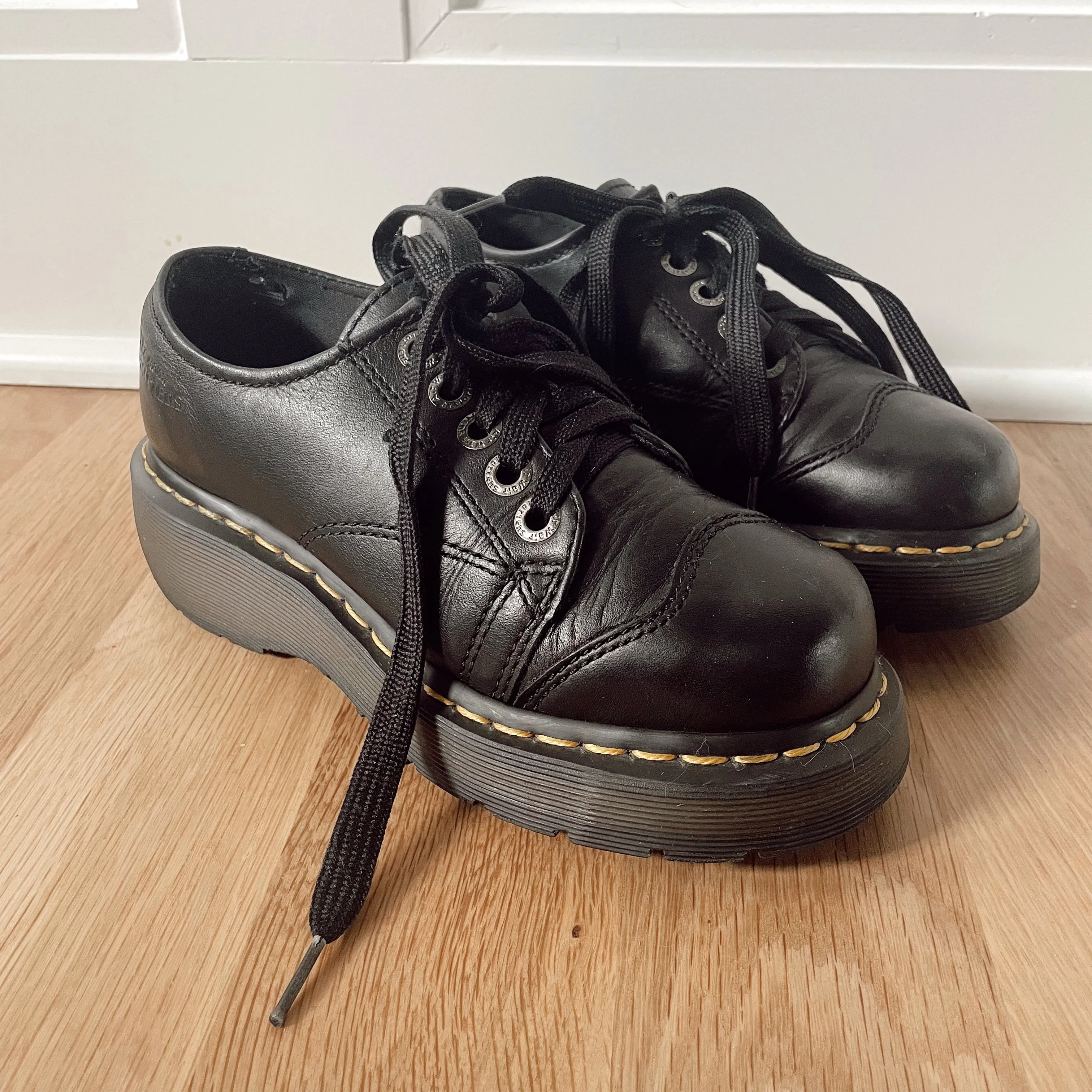 Black 8651 Oxfords