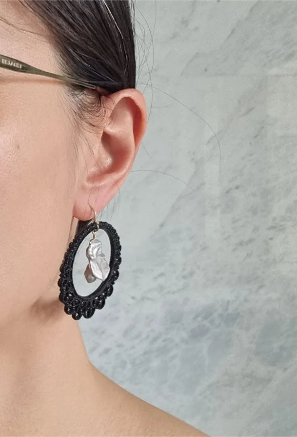 bohemian pearl | black lace keshi pearl hoop earrings