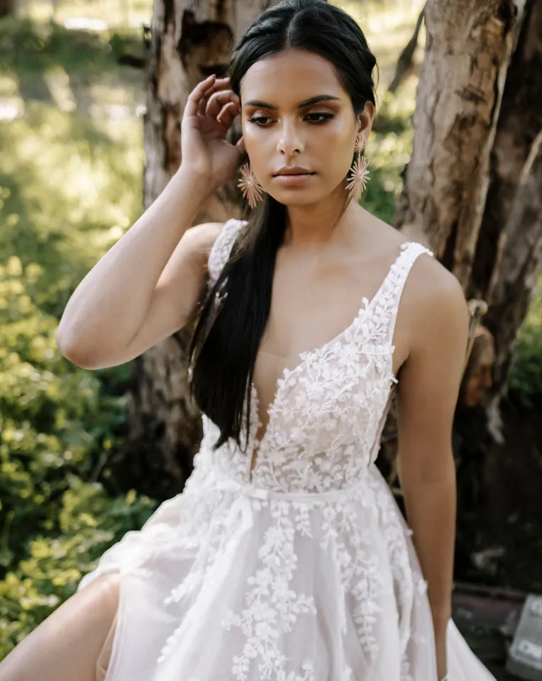 Bridal earrings - statement star - Venus by Stephanie Browne