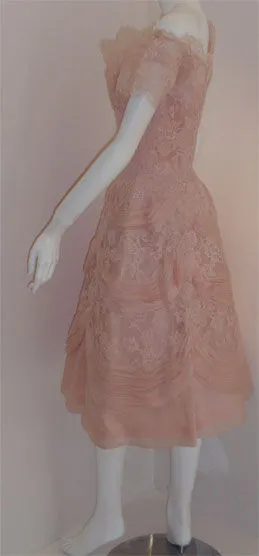 CEIL CHAPMAN 1950s Light Pink Lace Cocktail Dress