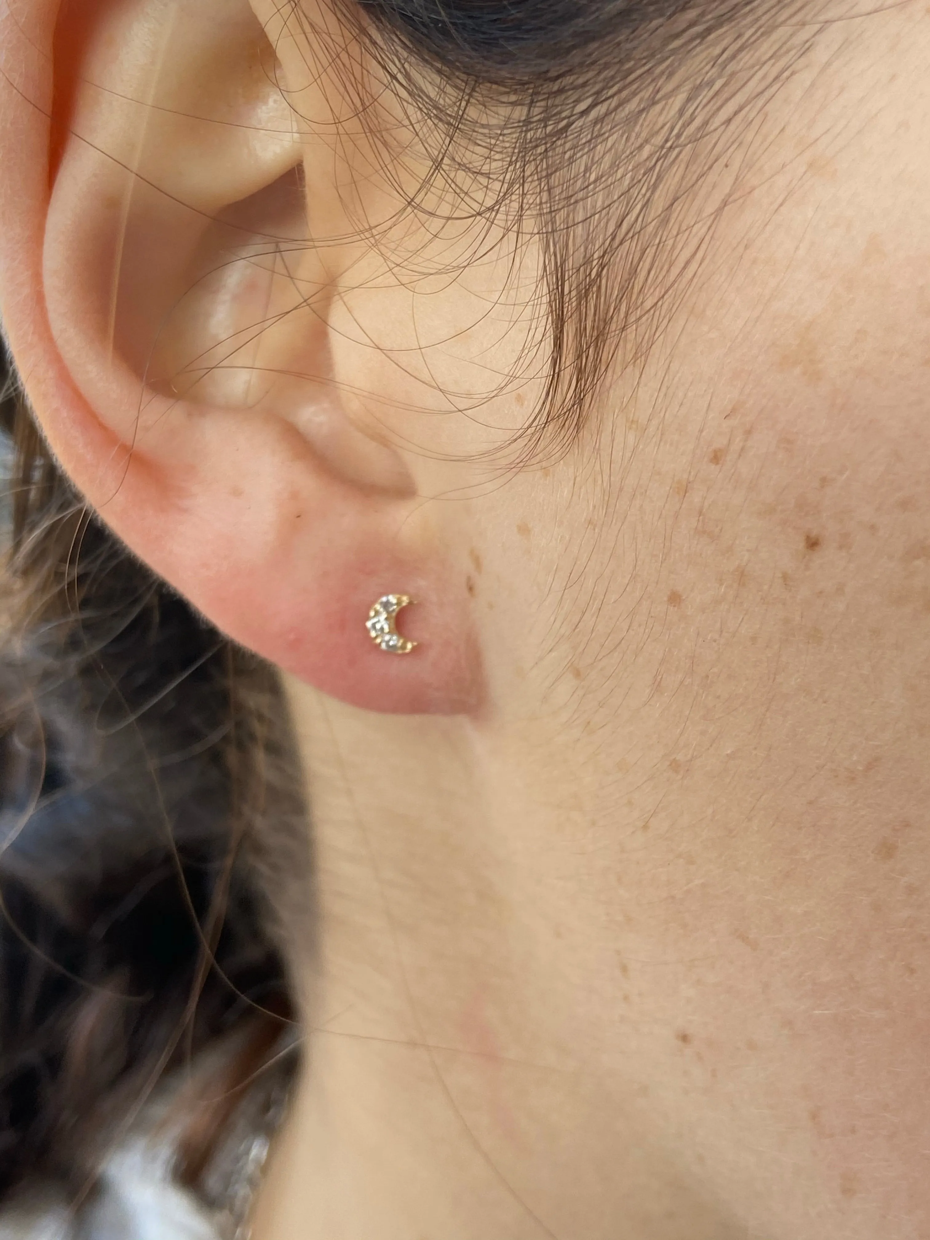 Diamond Mini Stud Singles