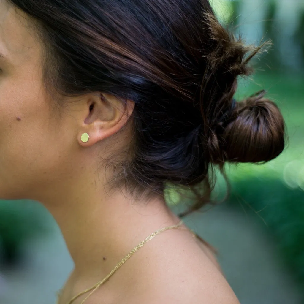 Disc stud earrings, 18k gold