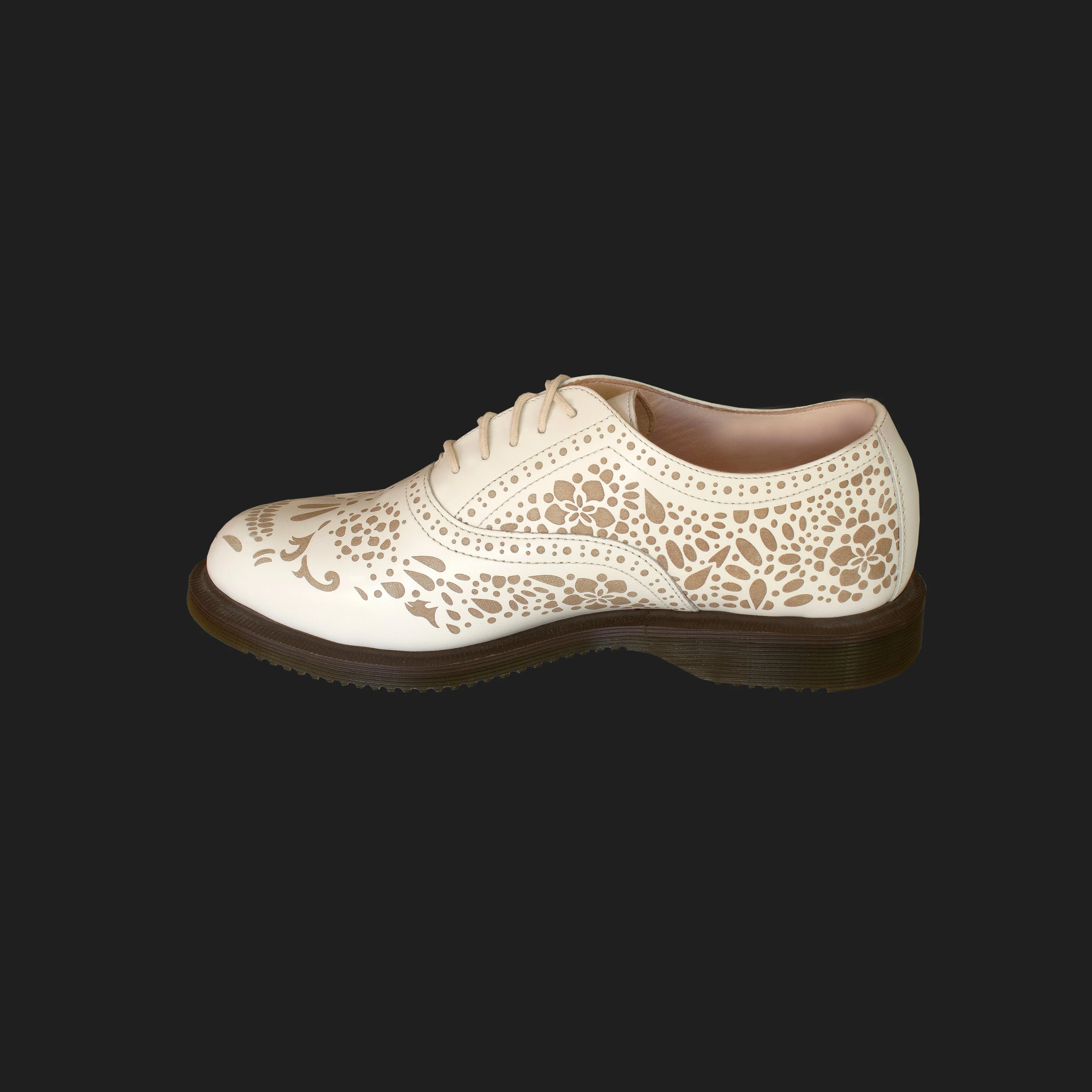 Dr Martens - Aila Skull - Leather Brogues