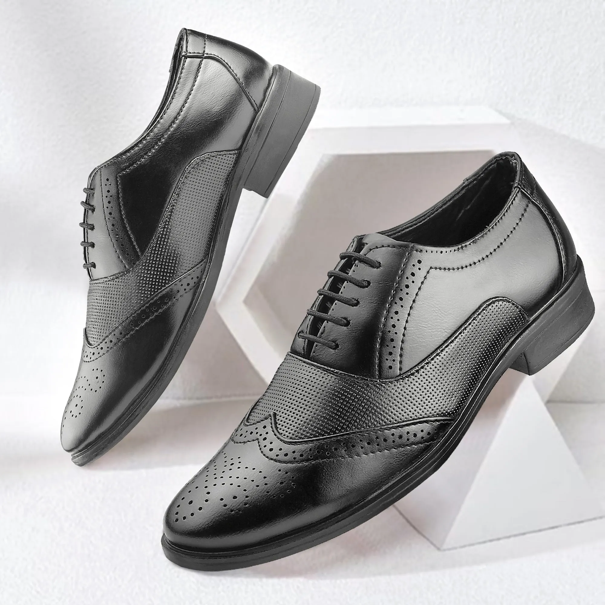 Dusk N Dazzling Black Brogues For Men