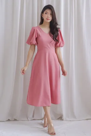 Evanne Twist Bow Back Midi Dress In Tea Rose