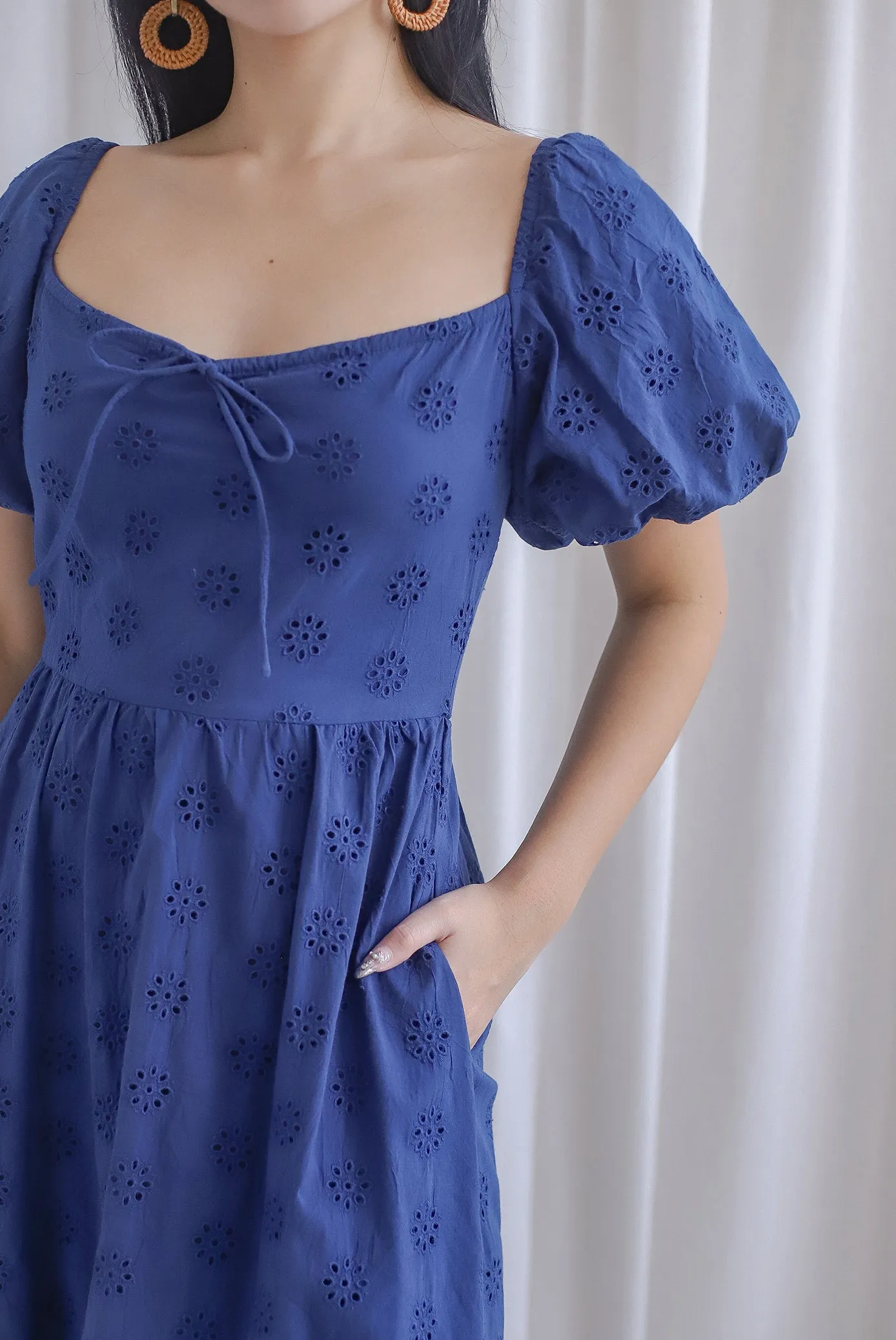 Guinevere Eyelet Tie Front Midi Dress In Navy Blue