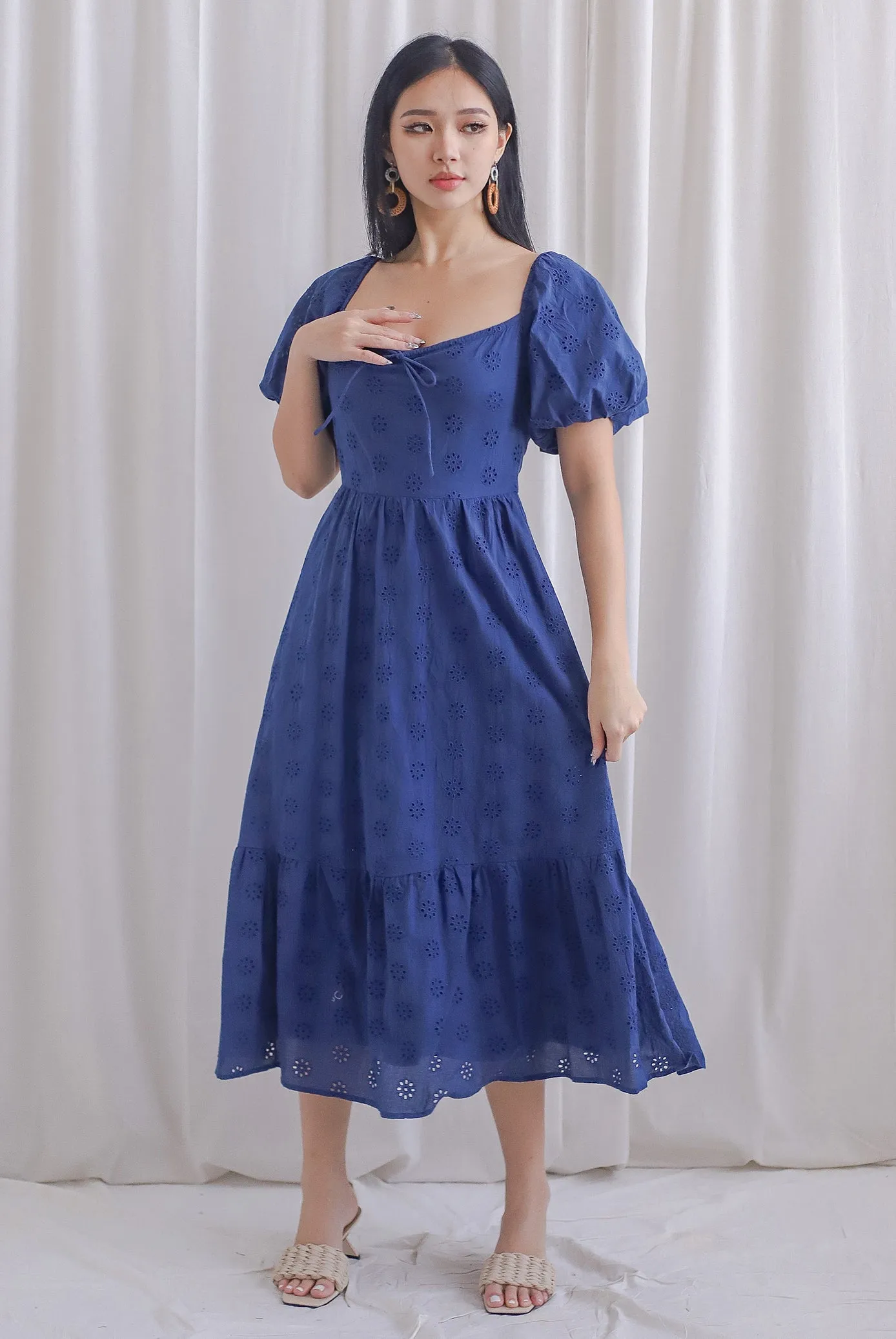 Guinevere Eyelet Tie Front Midi Dress In Navy Blue