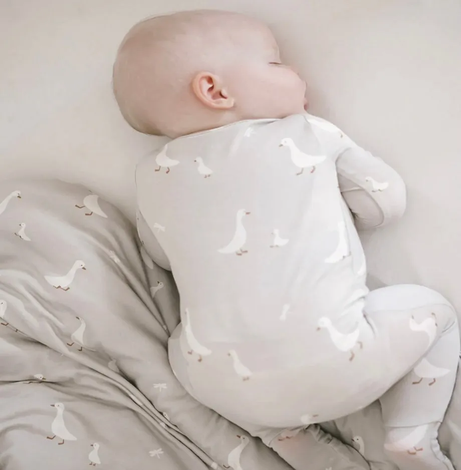 Gunamuna “Goose” Convertible Bamboo Footie: Size 0/3M to 18/24M