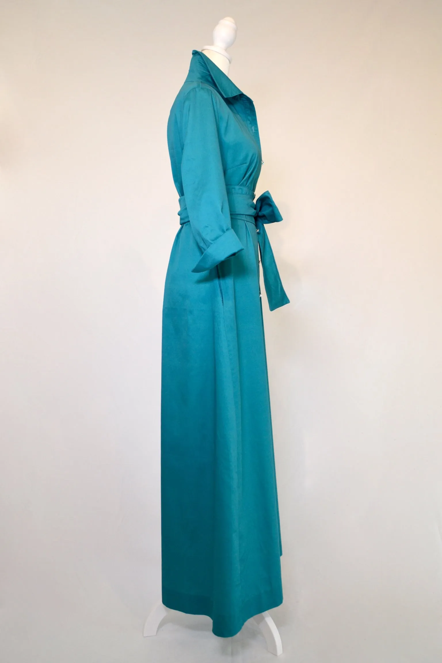 Huntington in Teal