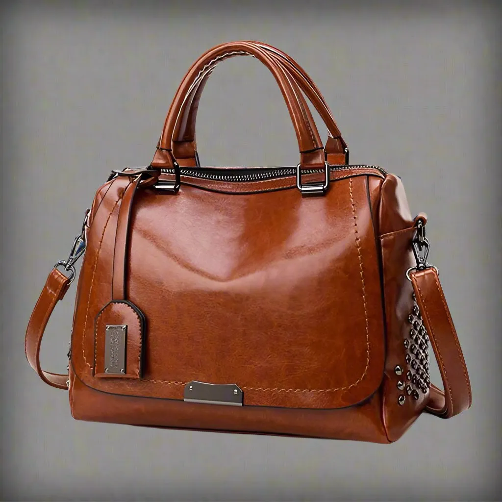 Isabel® | Luxury leather bags with studs