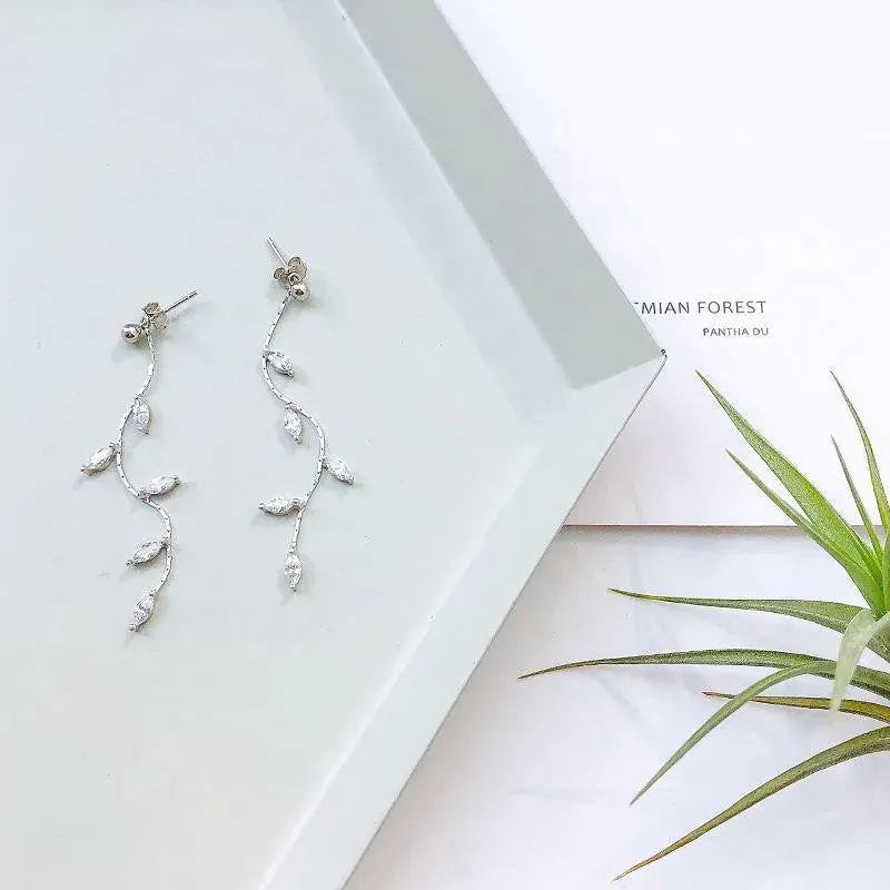 Long Tassel Needle Willow Leaf Earrings