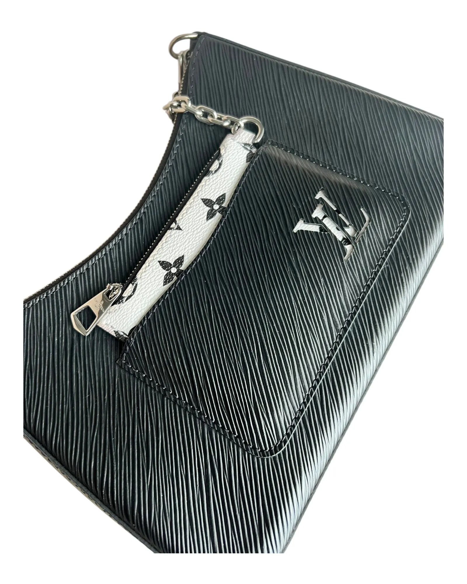 Louis Vuitton Marelle Bag in Black - Preloved