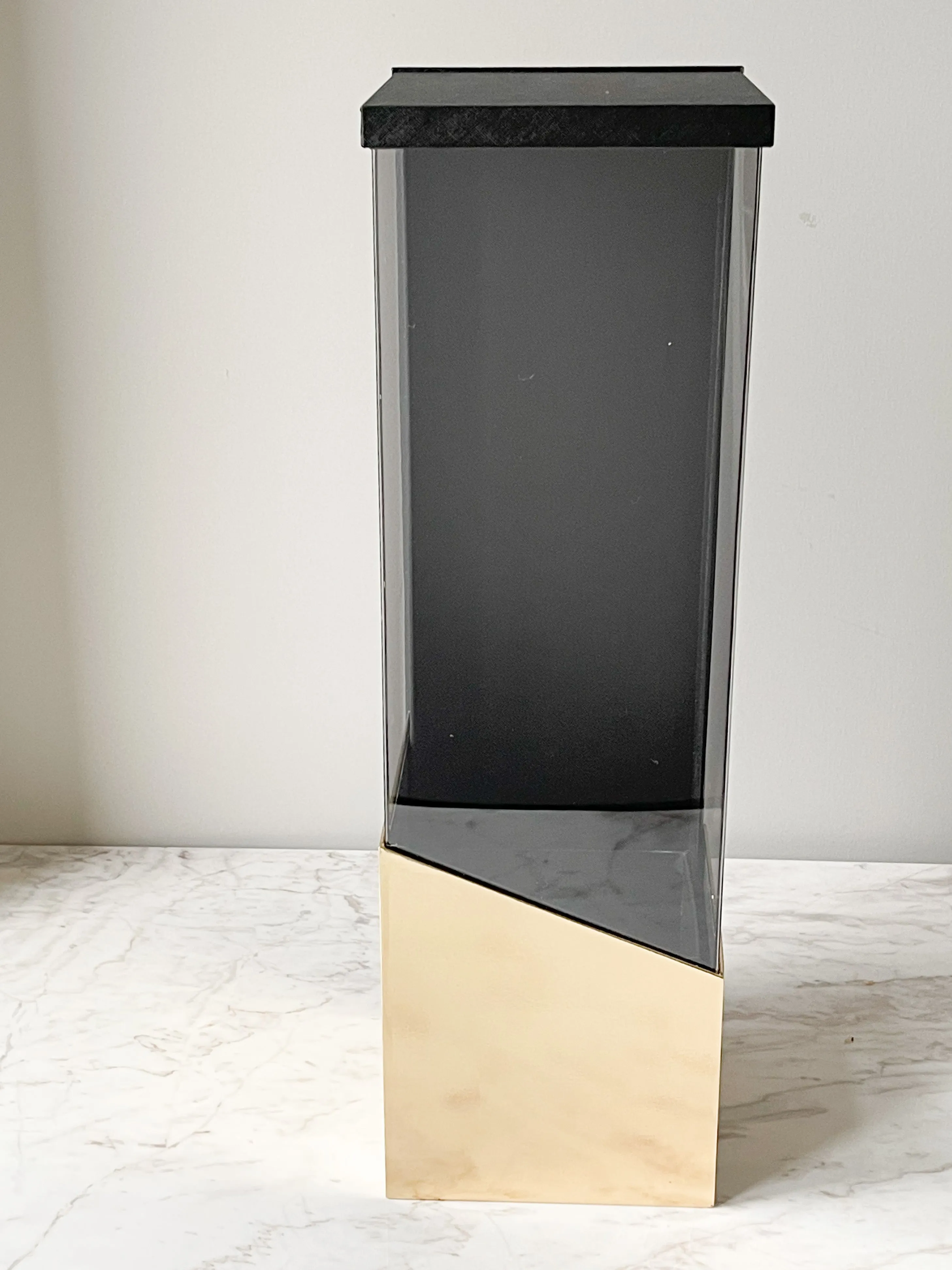 Luxury Acrylic Flower Box with Square Base