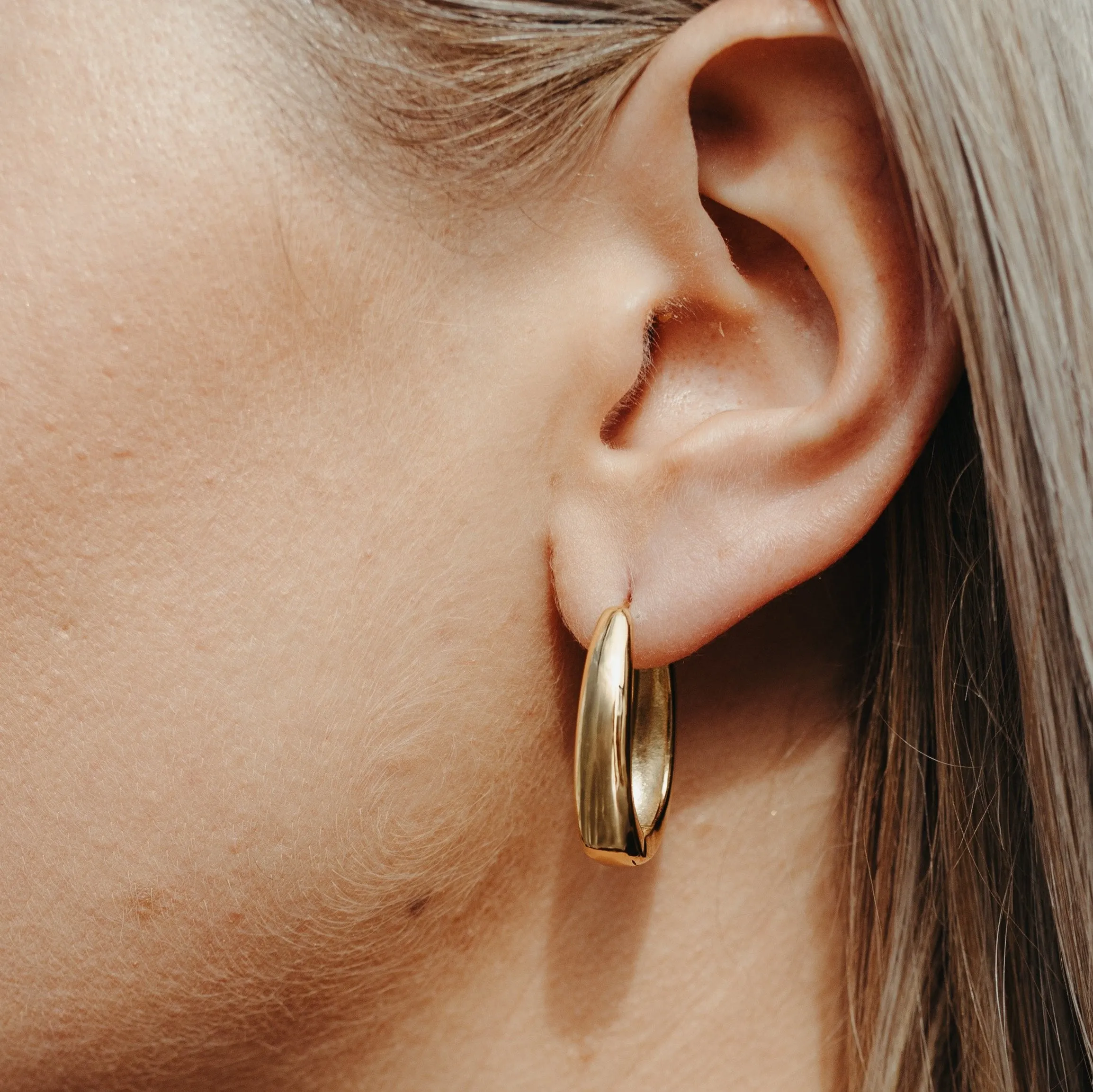 Maeve Hoops