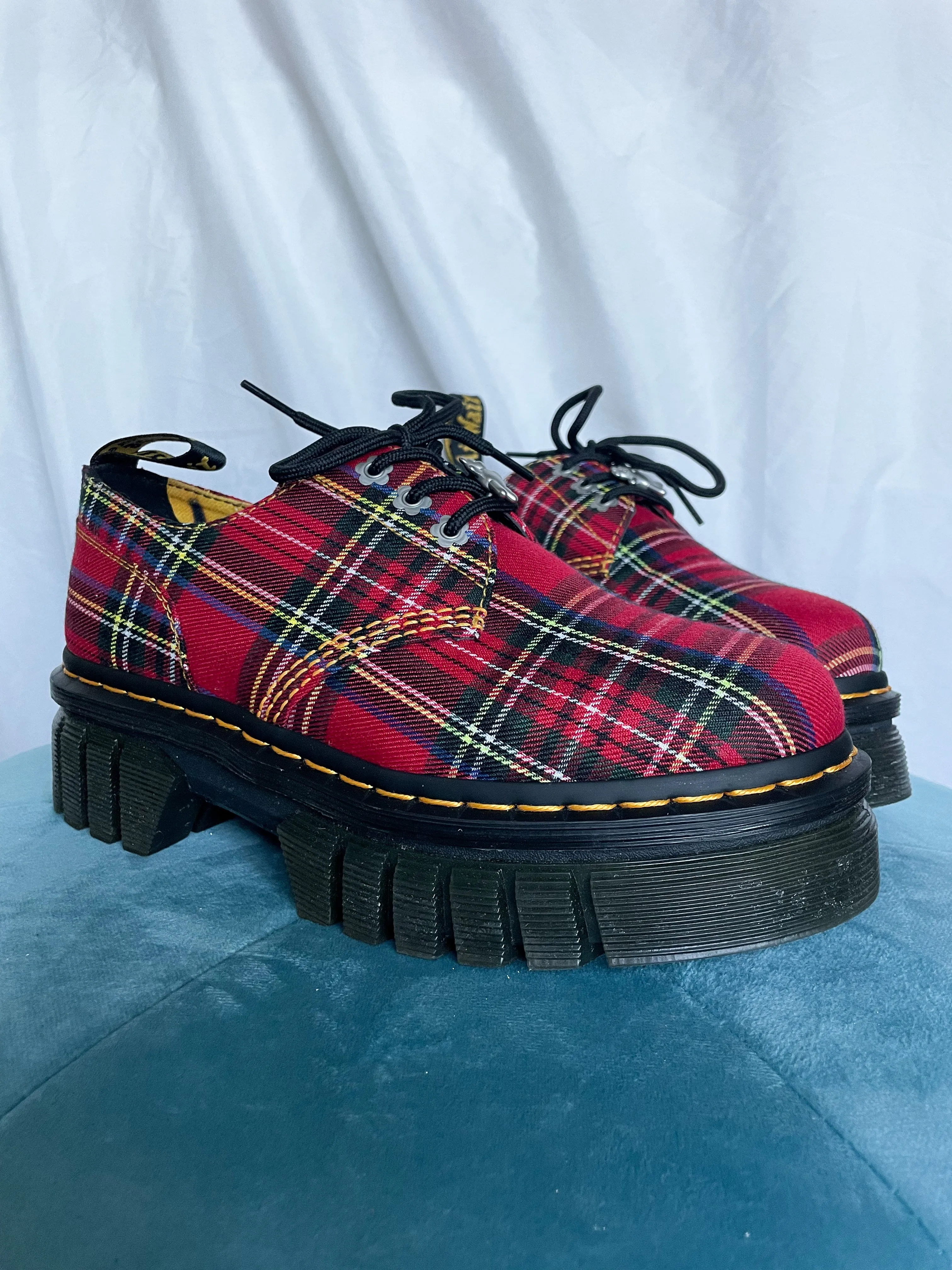 Marc Jacobs Plaid Oxford