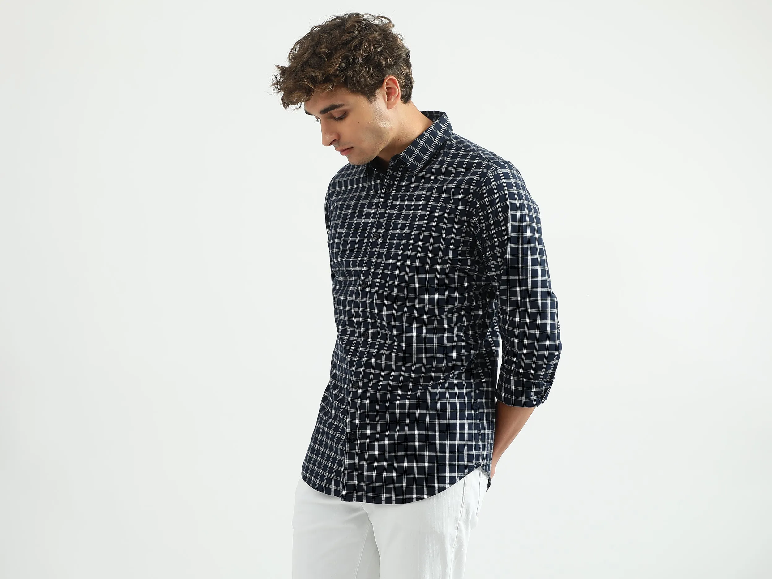 Men Checked Spread Collar Shirt