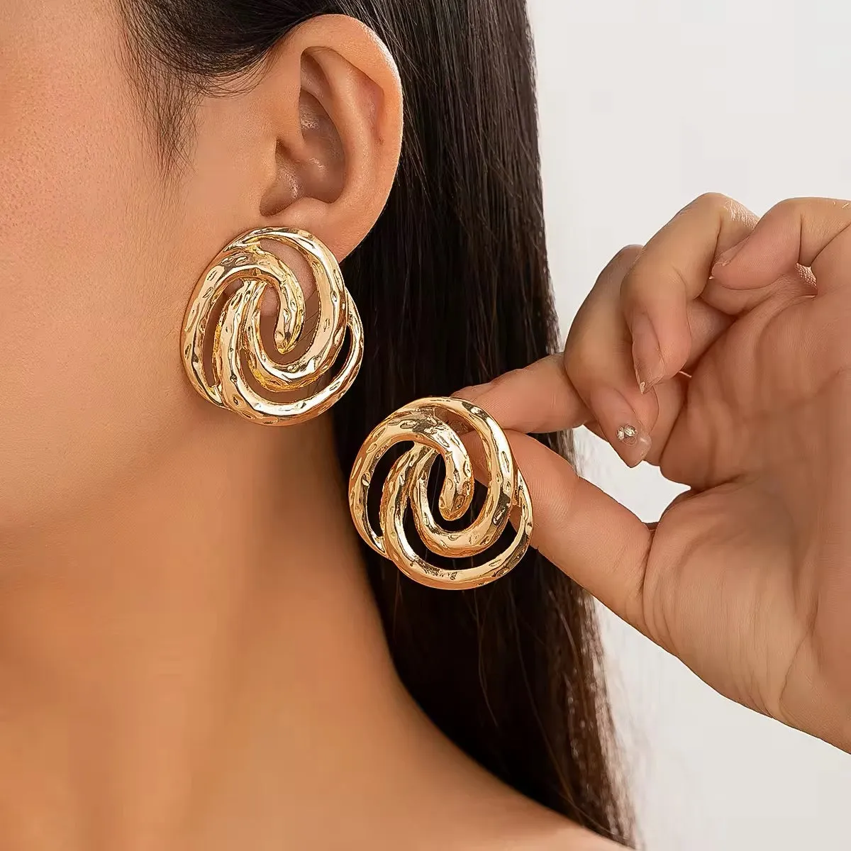 Metal Snake Shaped Spiral Stud Earrings