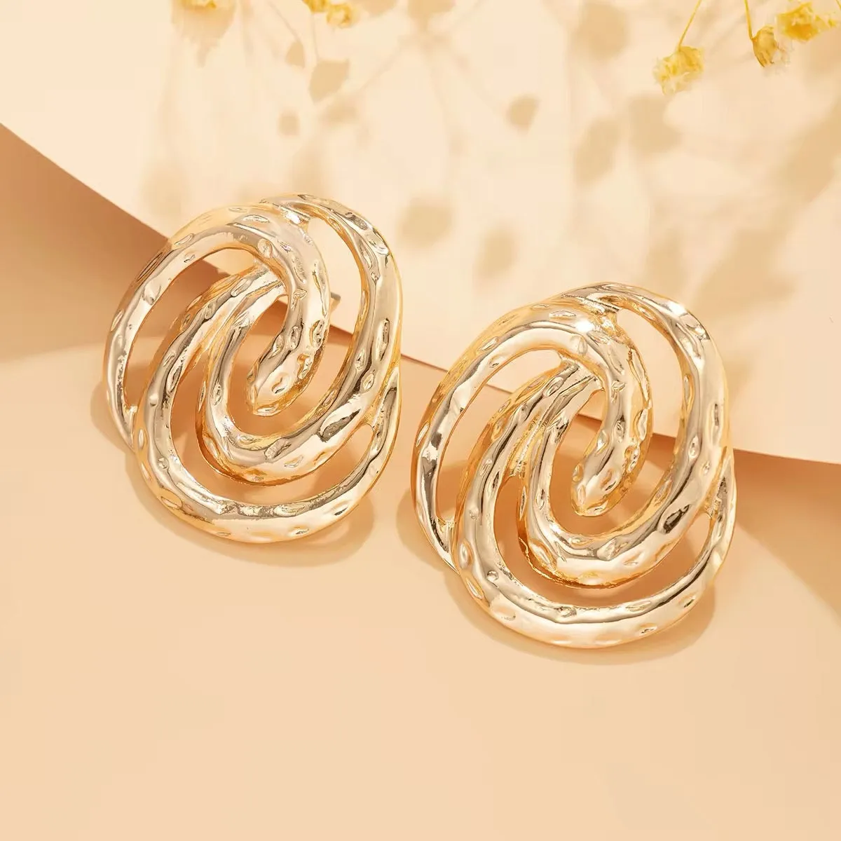 Metal Snake Shaped Spiral Stud Earrings
