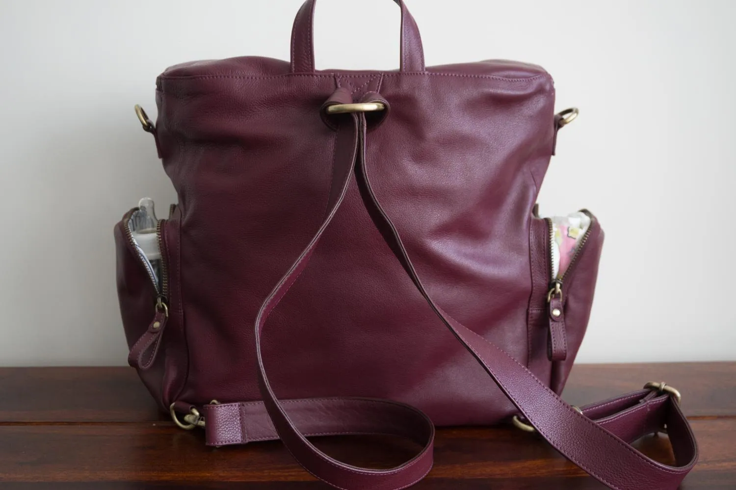 Noa Leather Bucket Backpack in Eggplant