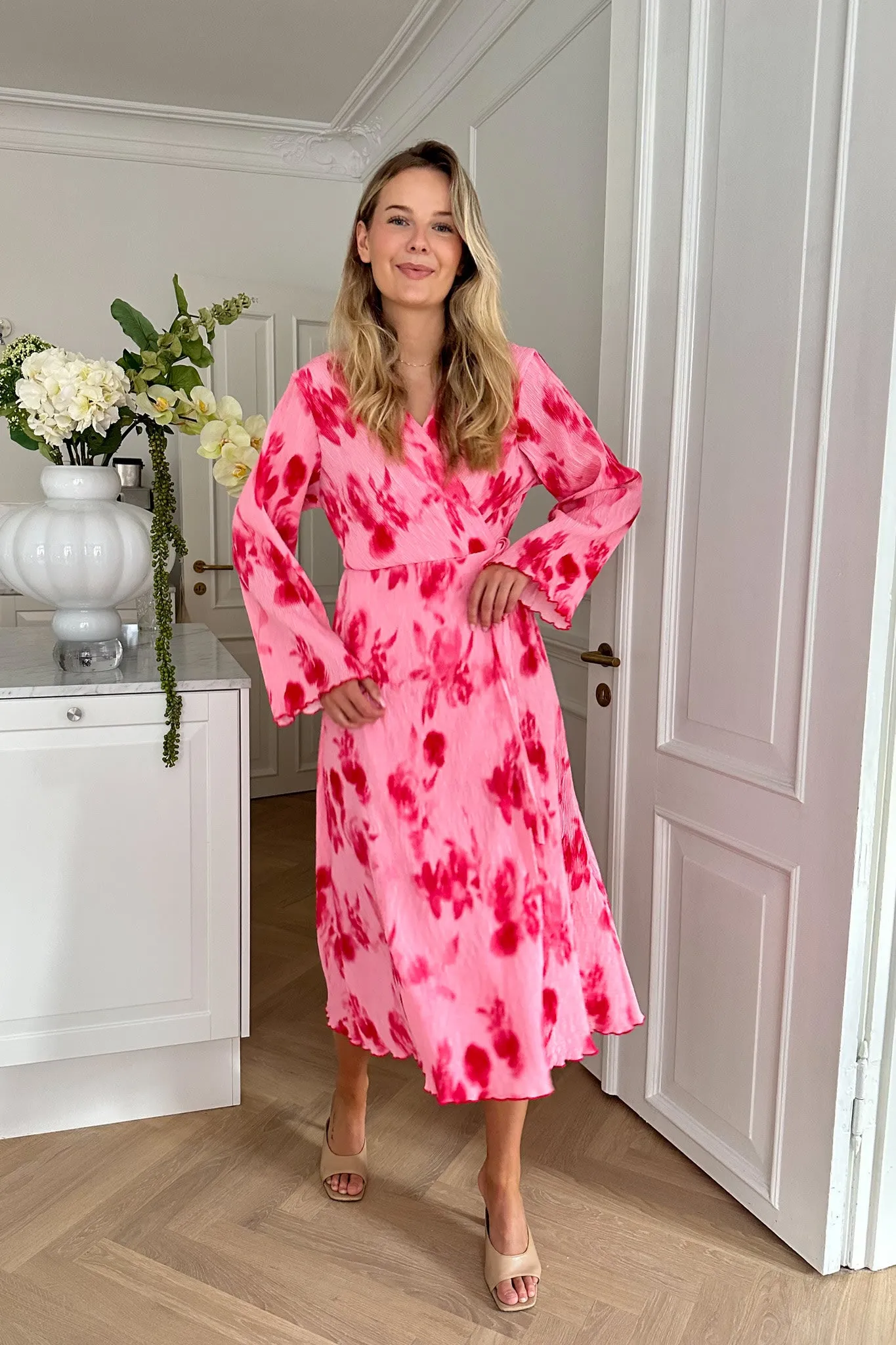 OfeliaIC Lang Wrap Kjole - Pink Store Blomster