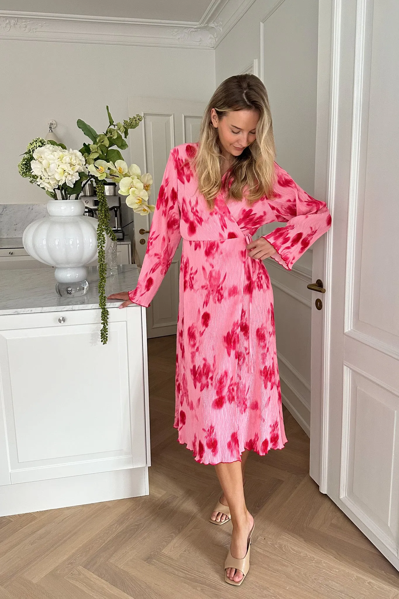 OfeliaIC Lang Wrap Kjole - Pink Store Blomster