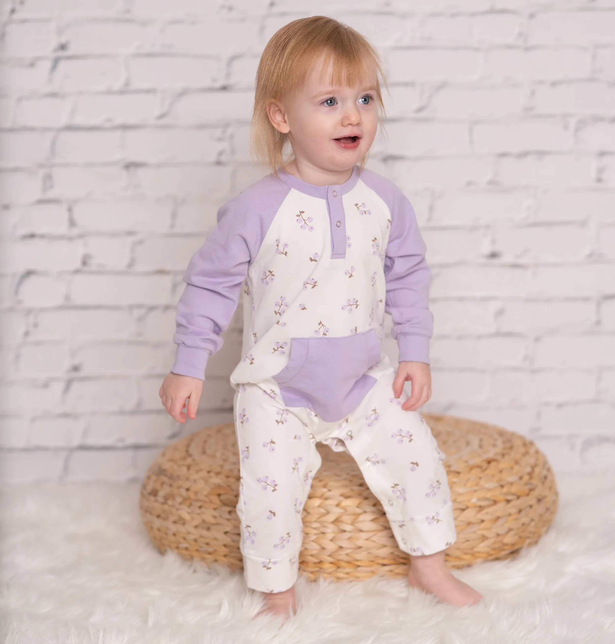 Organic Cotton Long Sleeve Romper w/Kangaroo Pocket (Winter Berries Print)