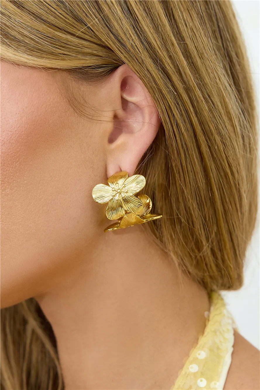 Petal Kisses Earrings Gold