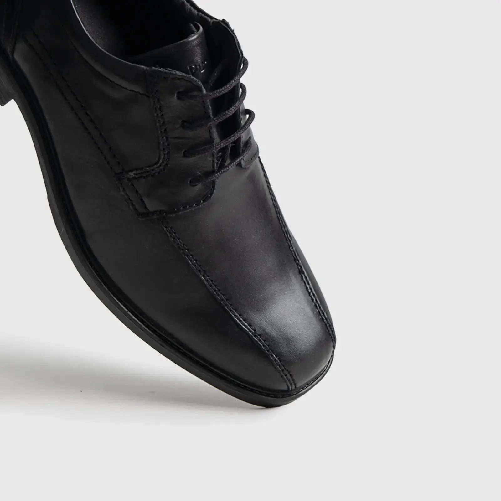 Pisces Comfort Oxfords