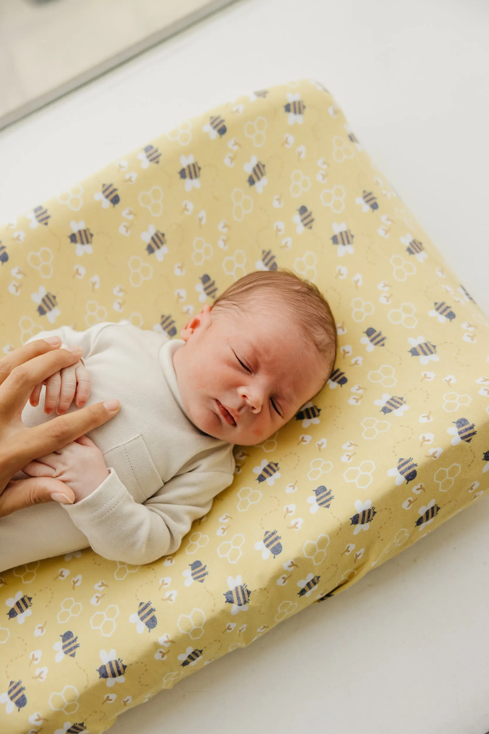 Premium Knit Diaper Changing Pad Cover - Honeycomb