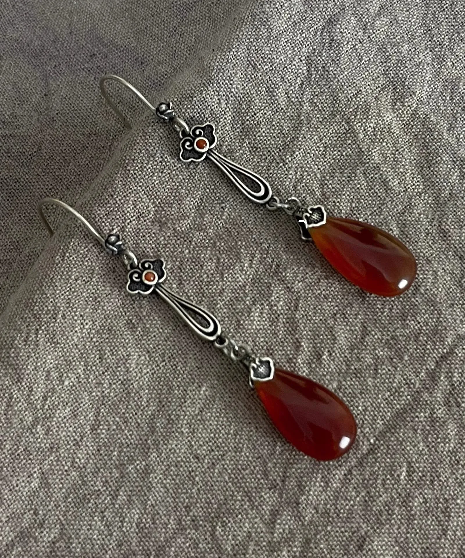 Retro Red Sterling Silver Water Drop Red Agate Drop Earrings GEM6270