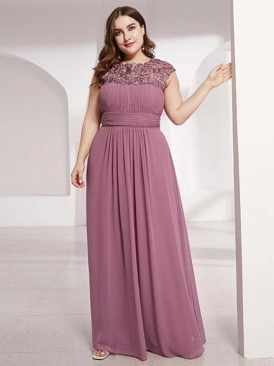 Robe de soirée élégante longue en dentelle à manches longues