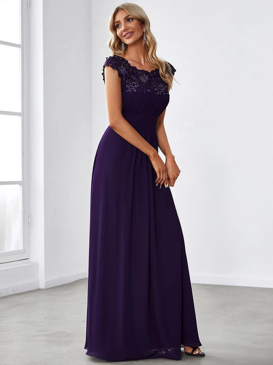 Robe de soirée élégante longue en dentelle à manches longues