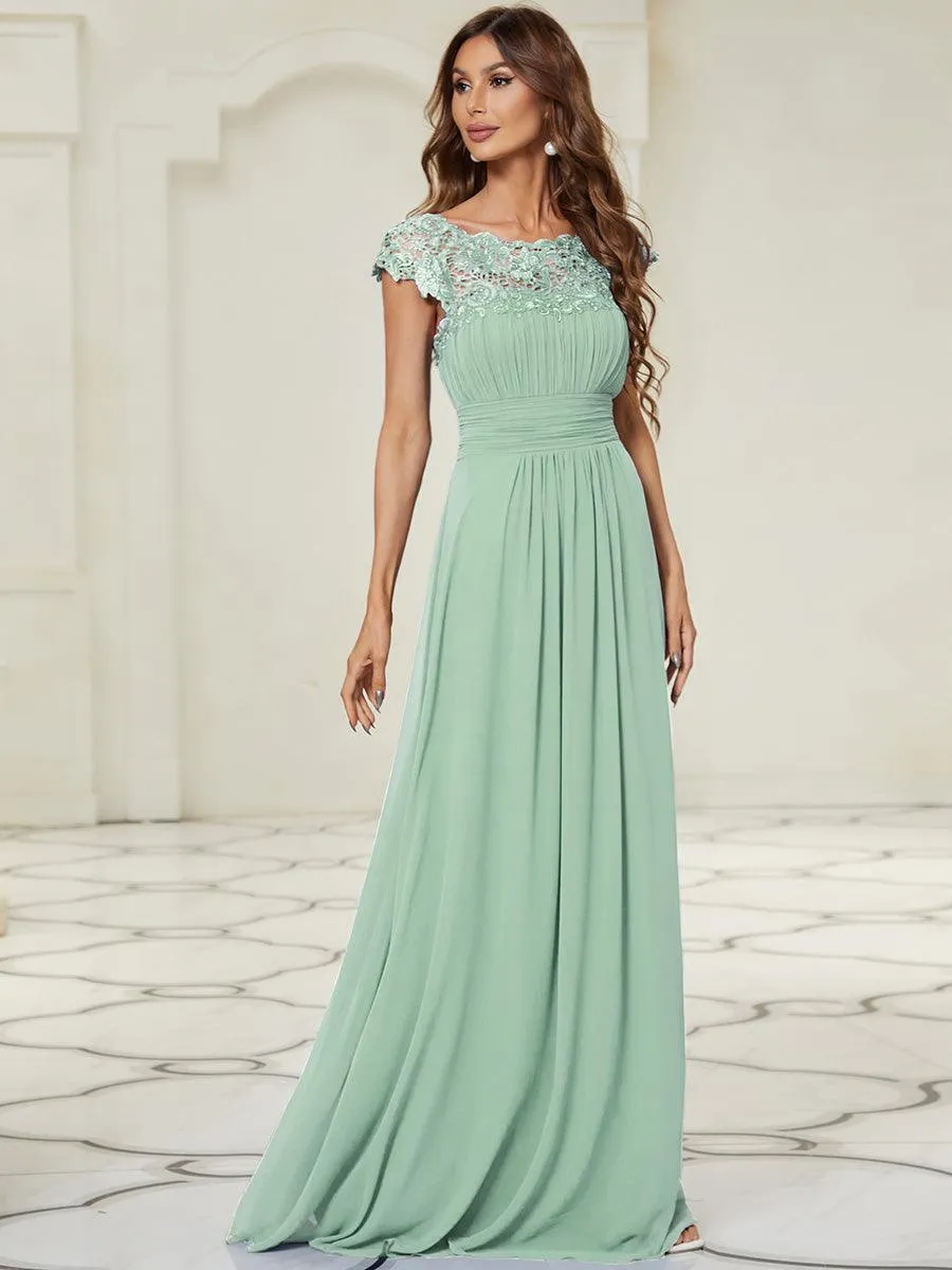 Robe de soirée élégante longue en dentelle à manches longues
