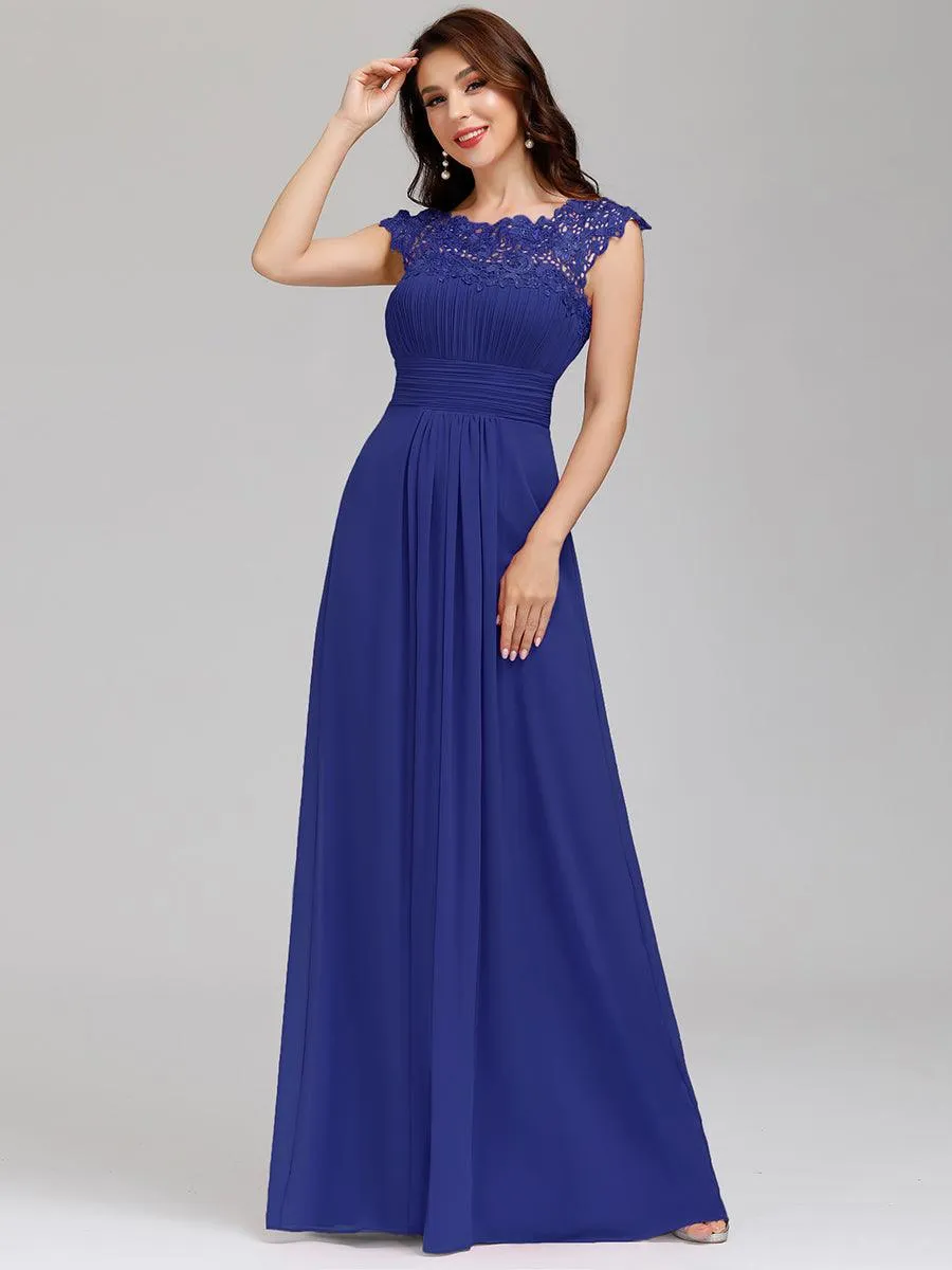 Robe de soirée élégante longue en dentelle à manches longues