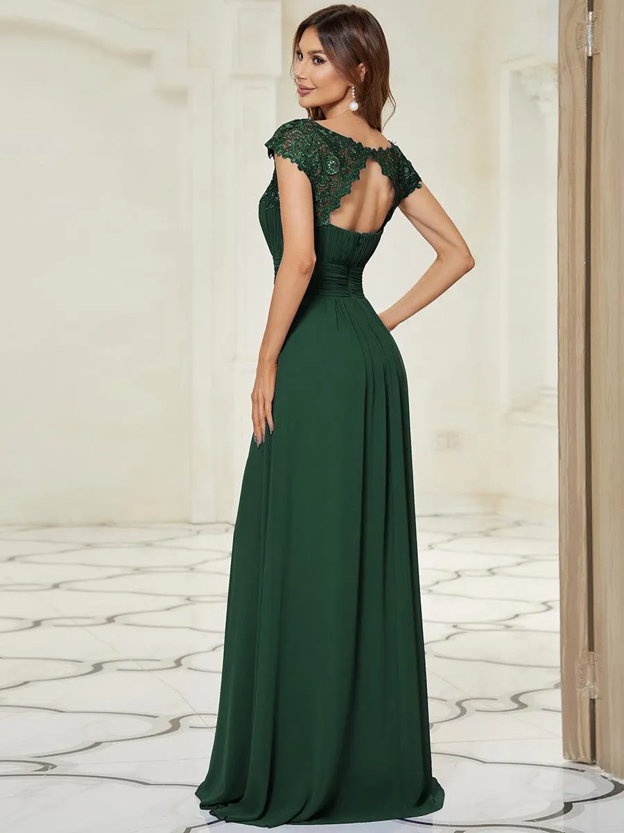 Robe de soirée élégante longue en dentelle à manches longues