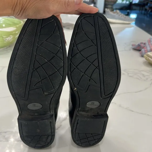 Sandro Moscolini Marc Venetian Dress Loafer. Size 10.5