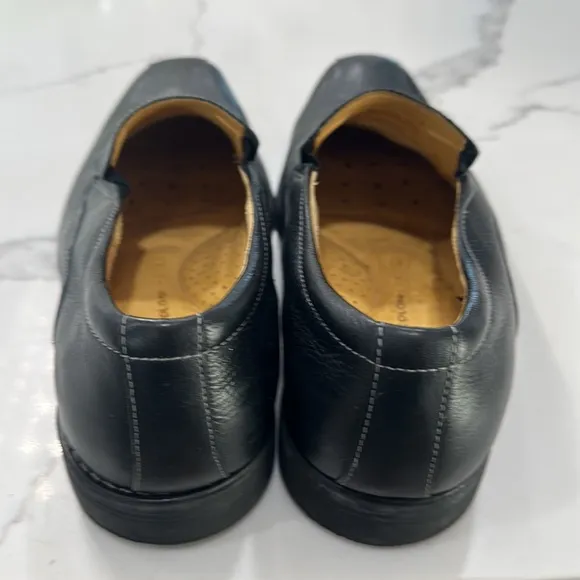 Sandro Moscolini Marc Venetian Dress Loafer. Size 10.5