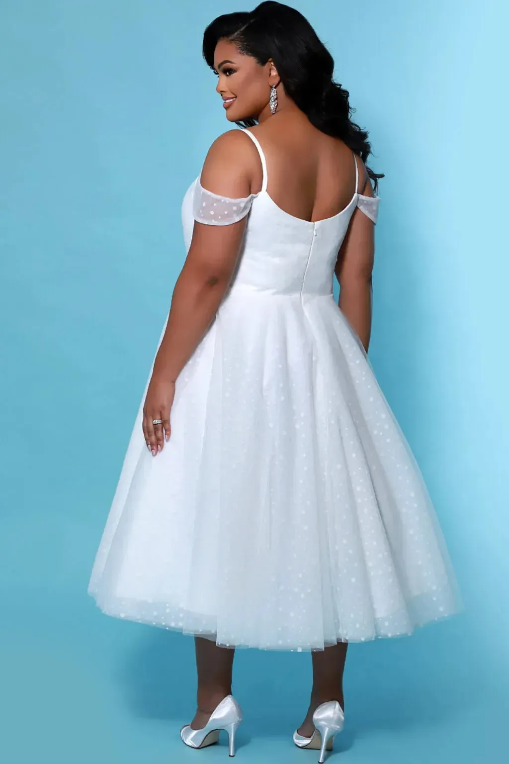 Sexy Plus Size New Wedding Dresses Off Shoulder Bridal Gowns Spaghetti Straps Dot Tulle Tea Length Short Vestido De Novia