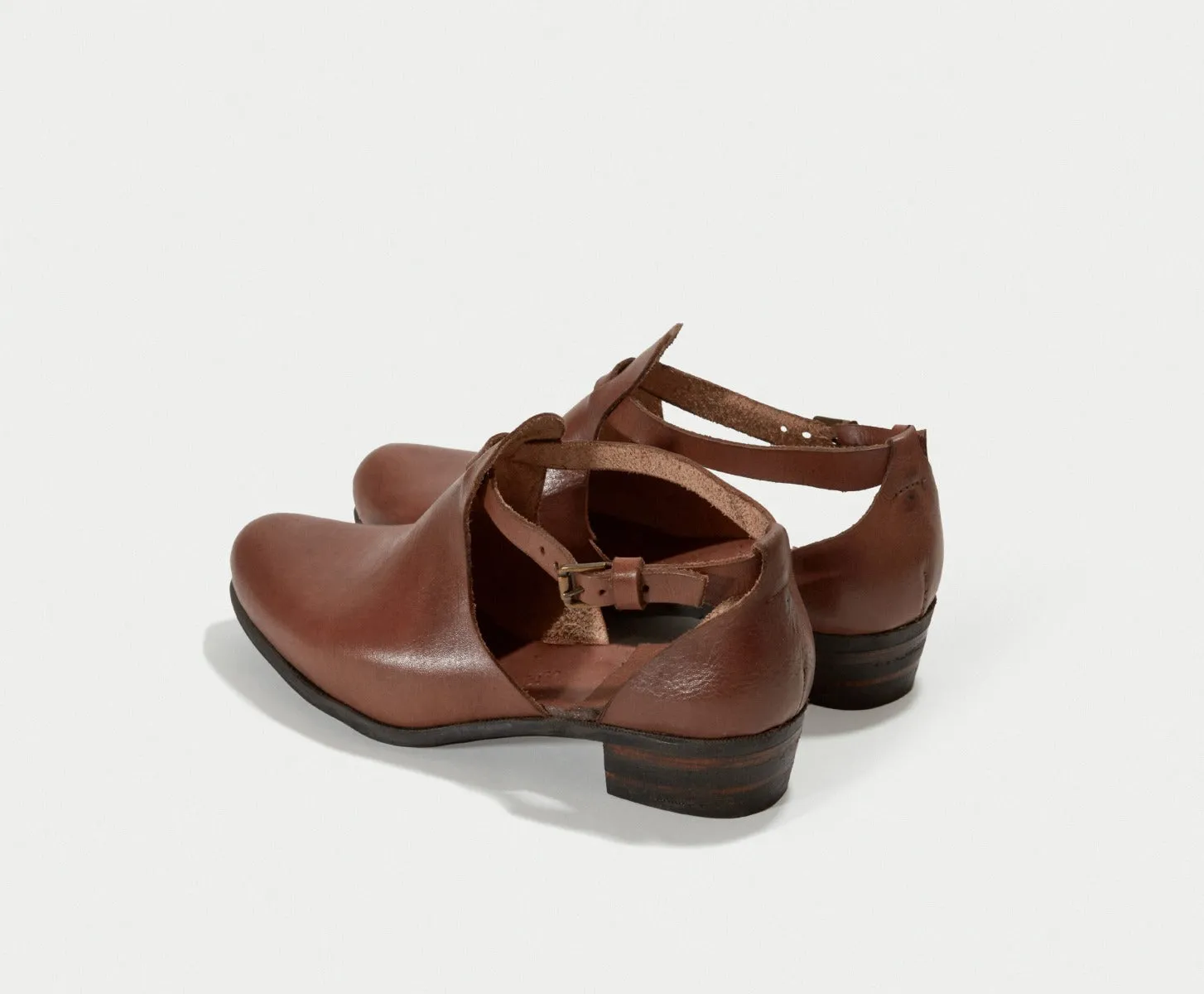 Shoe 60 by Caboclo - BROWN