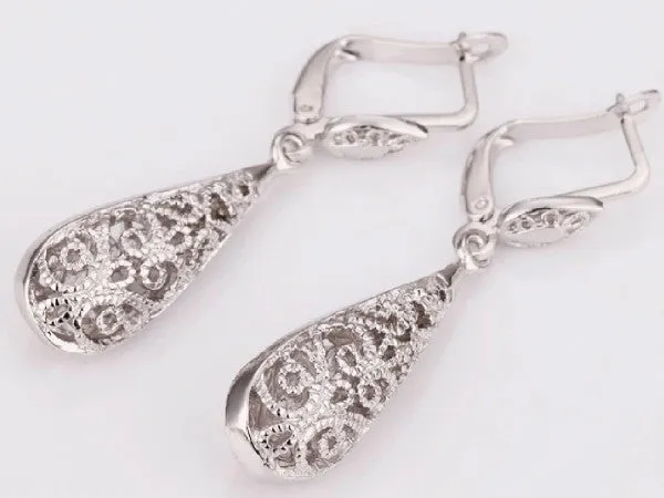 Silver plated water drop earrings